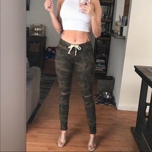 Skinny Camo Pants